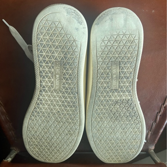 Steve Madden knit sneakers, size 7.5 - Picture 5 of 5